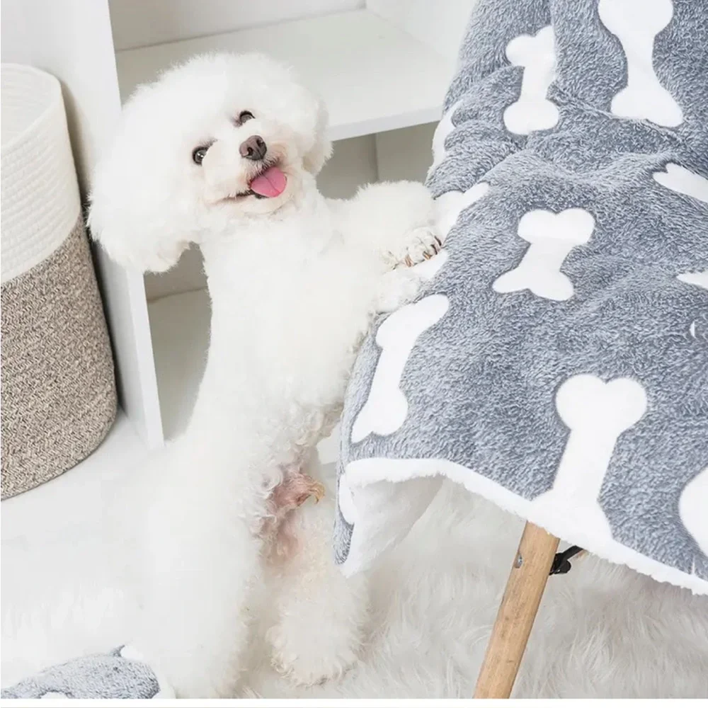 Thickened sleeping bed/ mat for dogs & cats , Large Size White & Grey Like New